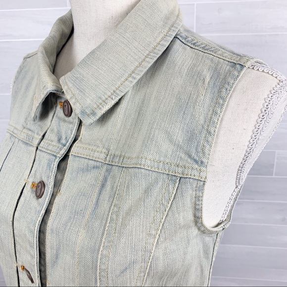 Anthro | Pilcro Distressed Sunwashed Denim Vest - Picture 7 of 15
